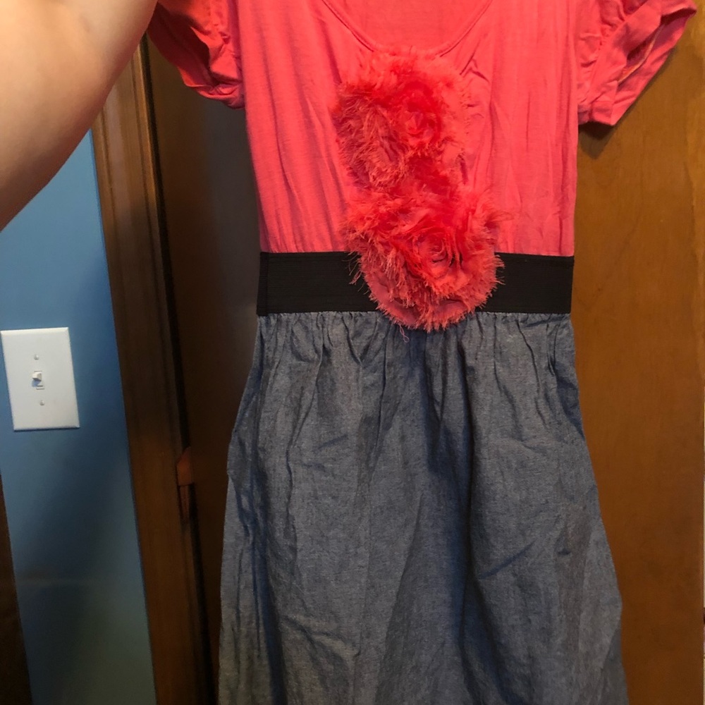 Dress - Picture 2 of 2